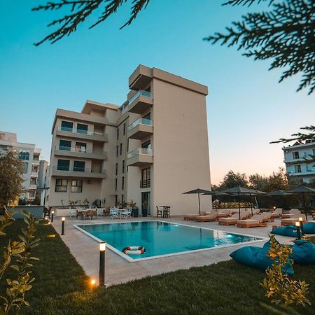 The Blue Wave Hotel Himare Exterior foto