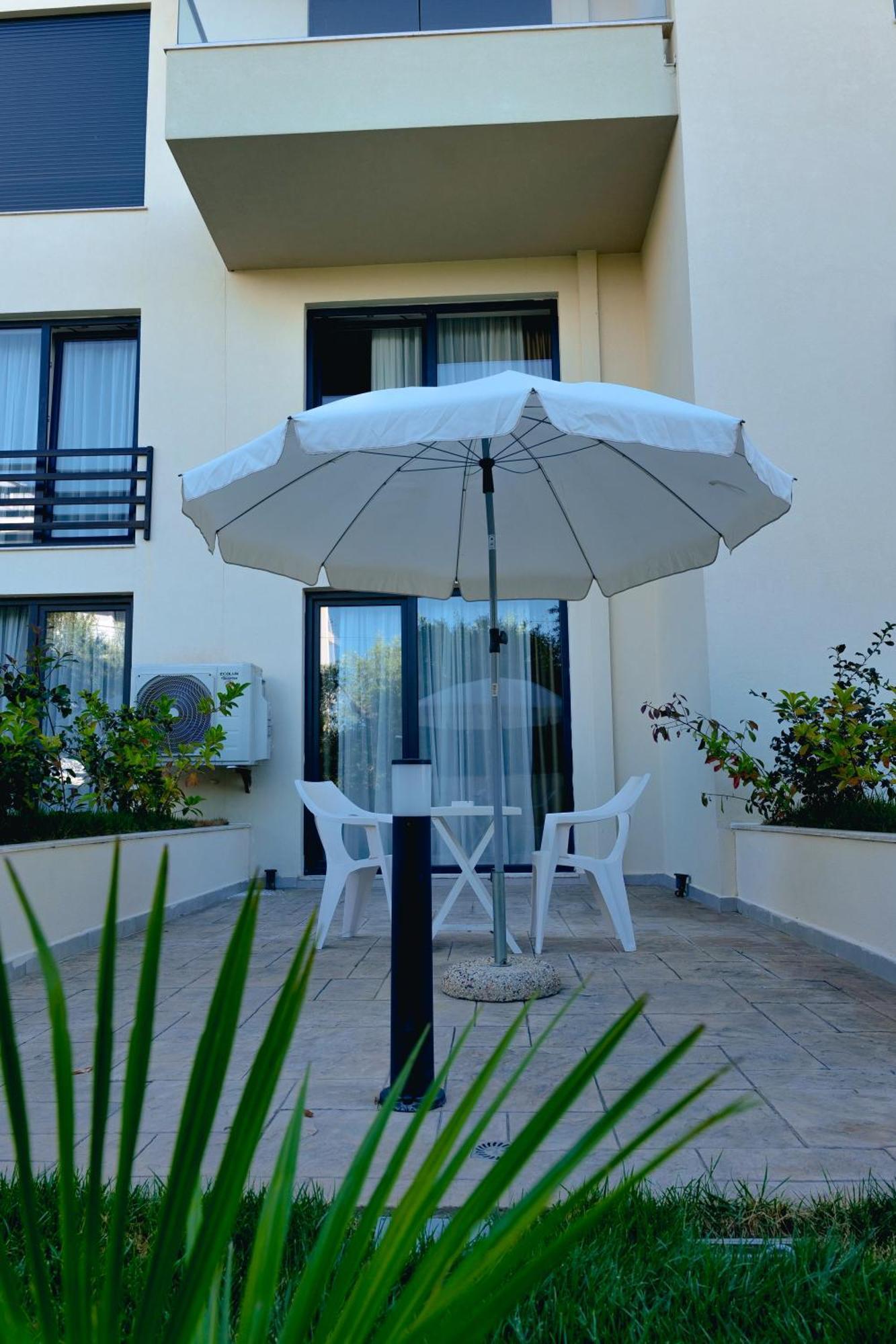 The Blue Wave Hotel Himare Exterior foto