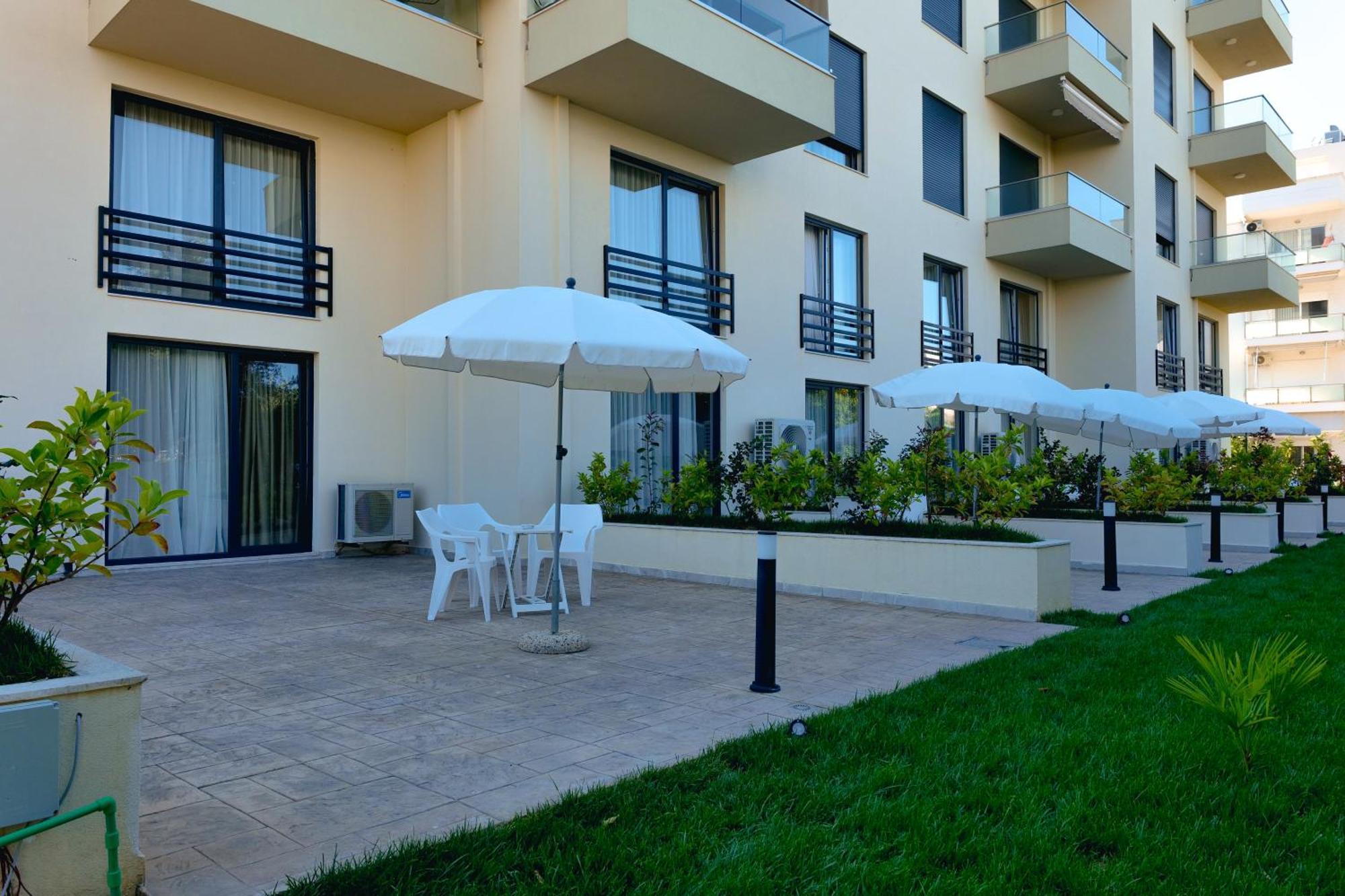 The Blue Wave Hotel Himare Exterior foto