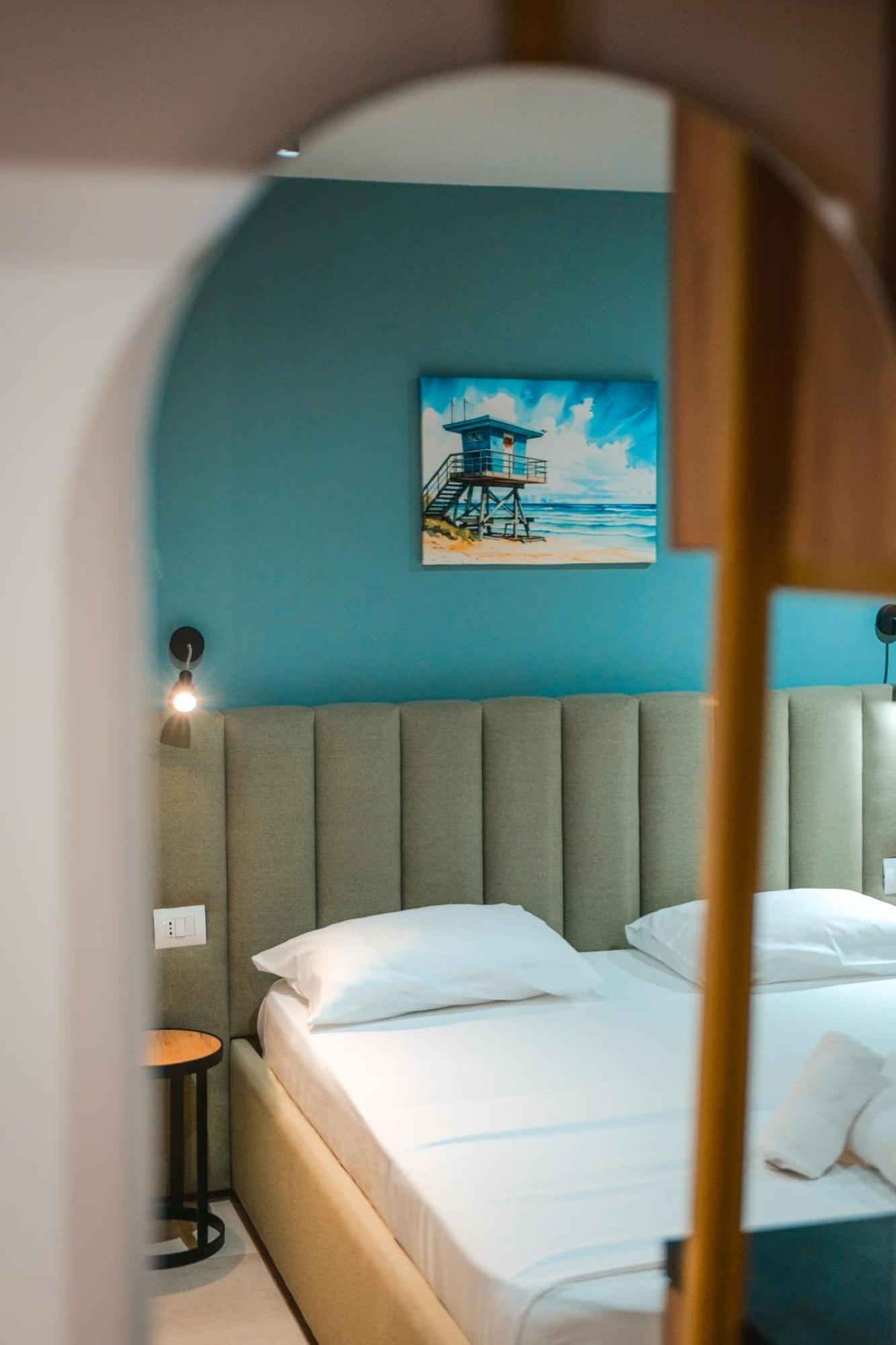 The Blue Wave Hotel Himare Exterior foto